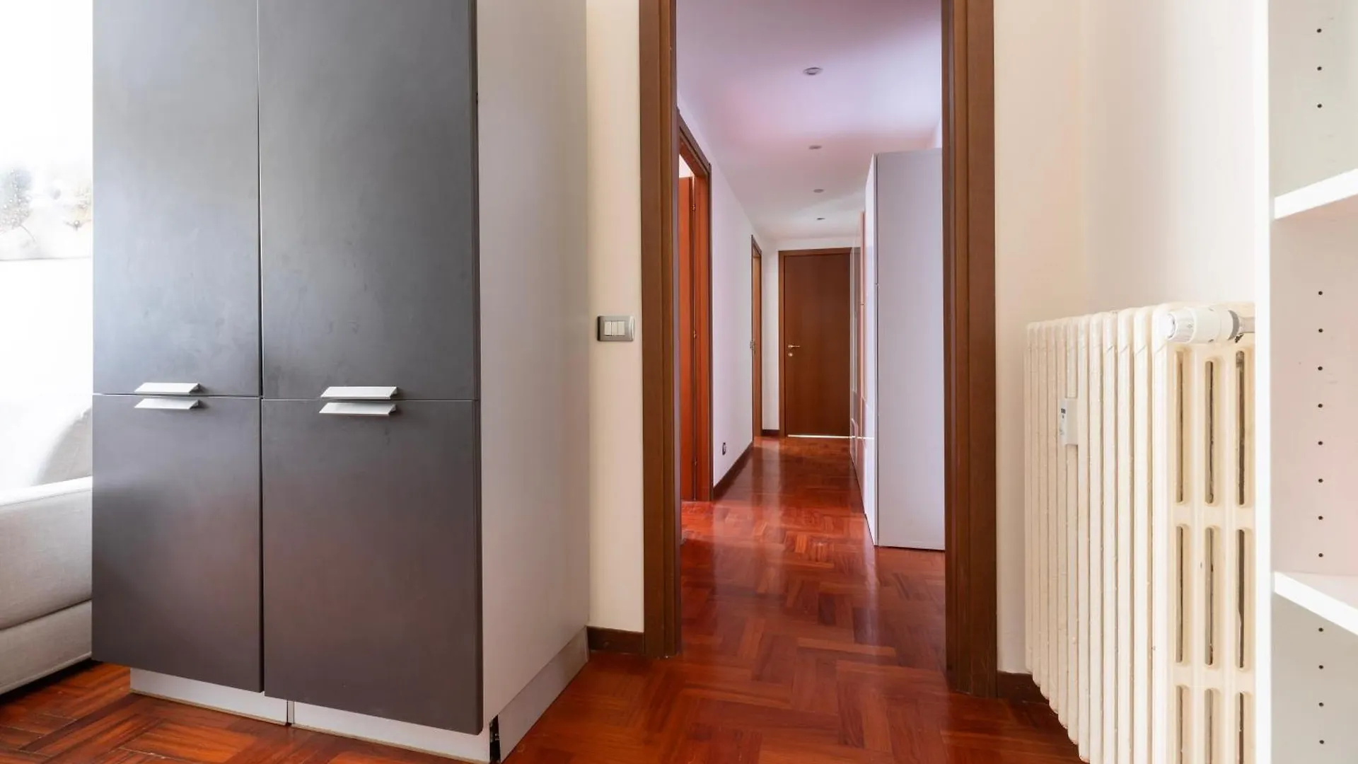 Italianway - Sismondi 74 Apartamento Milão 0*,  Itália